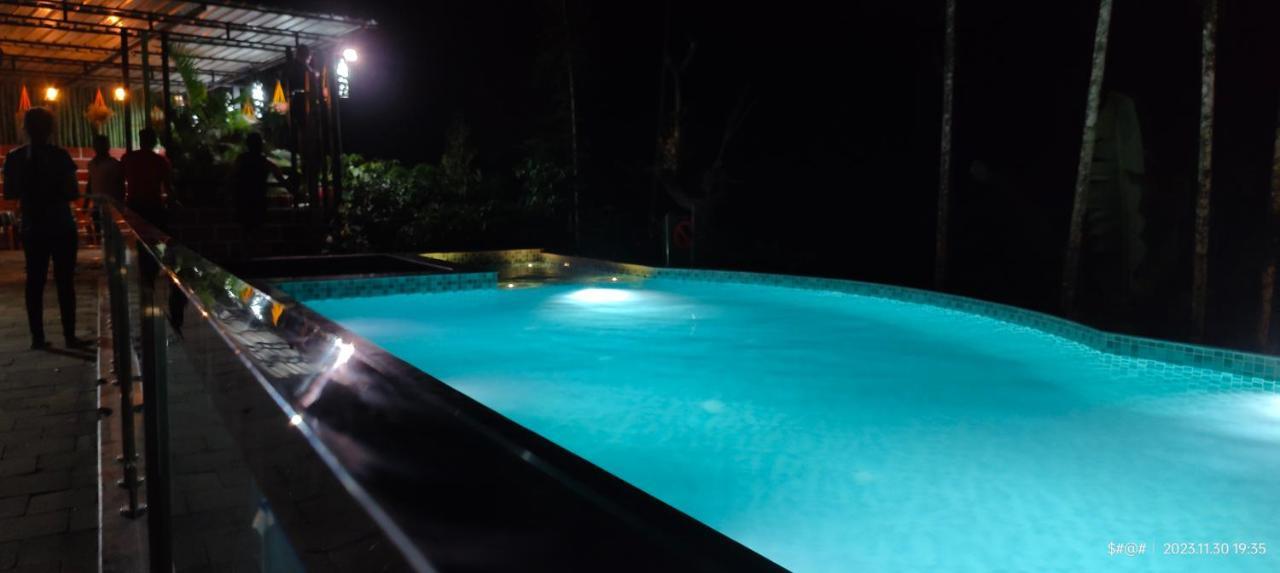 The Pool Villa Coorg Madikeri Buitenkant foto